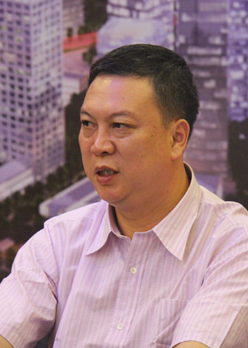 会会长,黑龙江省私营企业协会副会长,黑龙江奔马实业集团有限公司董事